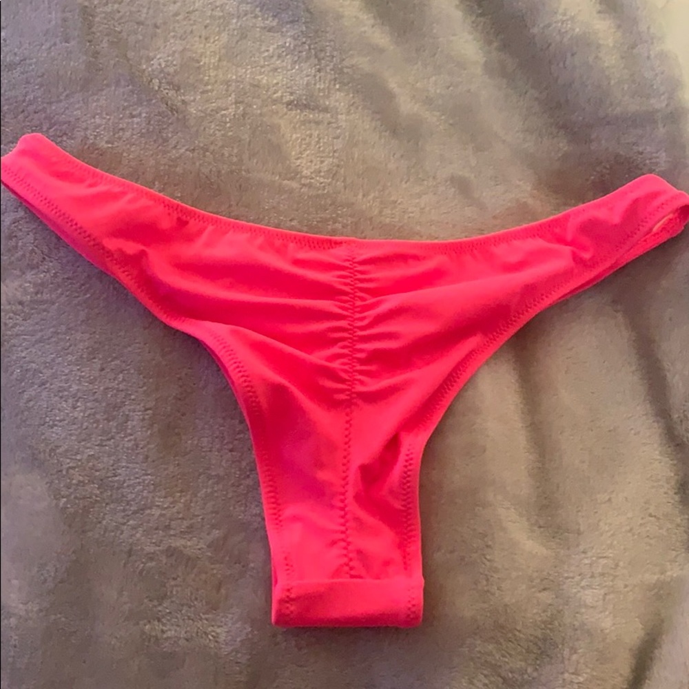 New Victoria’s Secret Small Thong Bikini